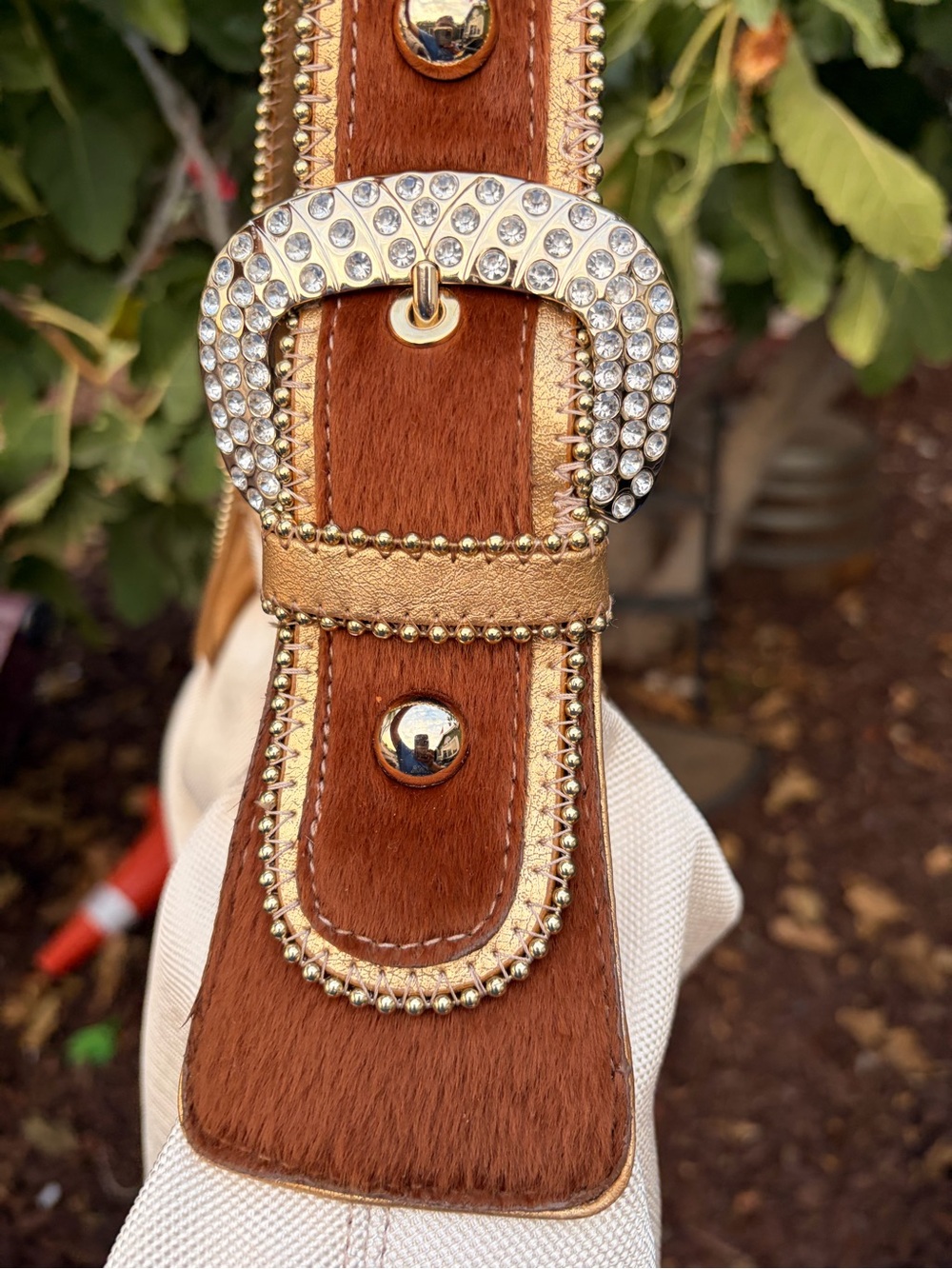 Kathy Van Zeeland Boho Bag with Cowhide - Picture 4 of 11